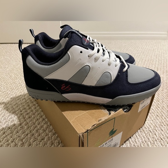 Men’s casual shoes - Picture 4 of 5